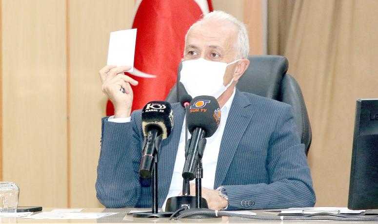AKDENİZ BELEDİYE BAŞKANI GÜLTAK, HİZMETLERİNİN ENGELLENMEYE ÇALIŞILDIĞINA DİKKAT ÇEKTİ