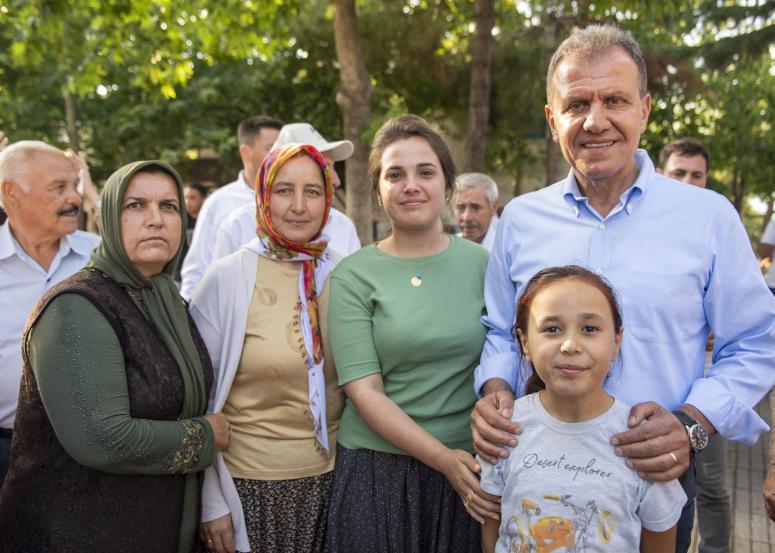 BAŞKAN SEÇER: “MERSİN BELEDİYESİ SORUNLARI ÇÖZMEK İÇİN VAR”