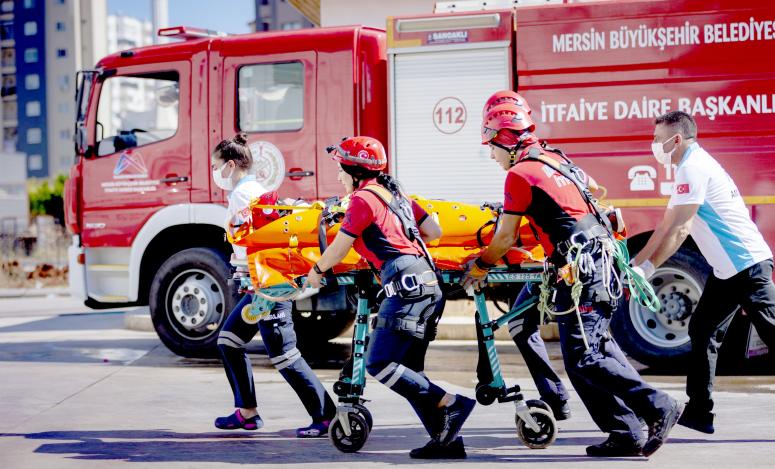 BÜYÜKŞEHİR’DEN GERÇEĞİNİ ARATMAYAN YANGIN TATBİKATI