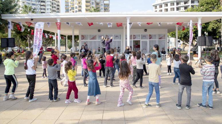 Tüm Çocuklar Bu Merkezden Mutlu Ayrılıyor