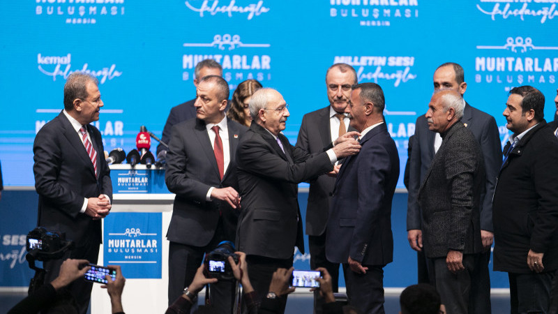 CHP Lideri Kılıçdaroğlu Ve Başkan Seçer Mersin’de Muhtarlarla Bir Araya Geldi