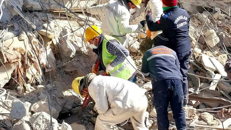 Hatay’da Mucize Kurtuluş; Depremin 8’inci Gününde Bir Can Daha Kurtarıldı