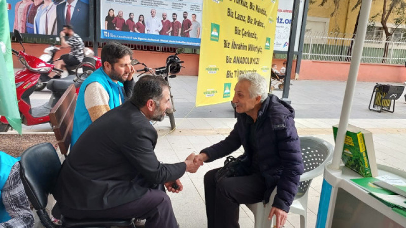 HÜDA PAR Tarsus'ta tanıtım Standı Açtı