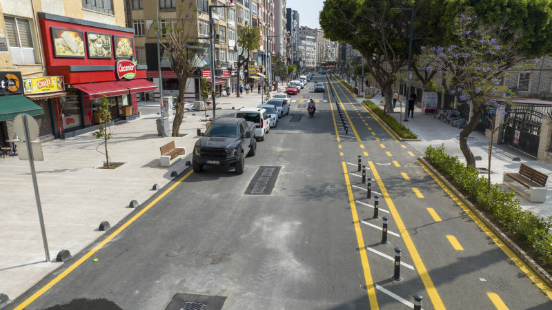 İstiklal Caddesi 2. Etap Çalışmaları Tamamlanarak, Trafiğe Açıldı 