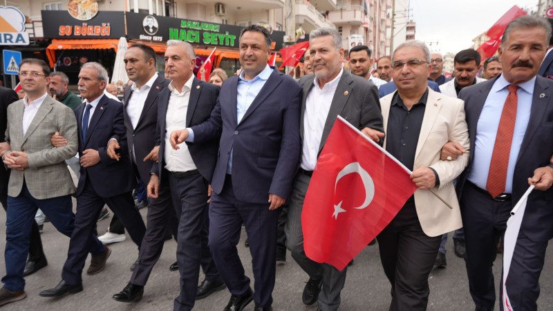 Tarsus Haber/ MHP Tarsus’ta Zafer Yürüyüşü Yaptı