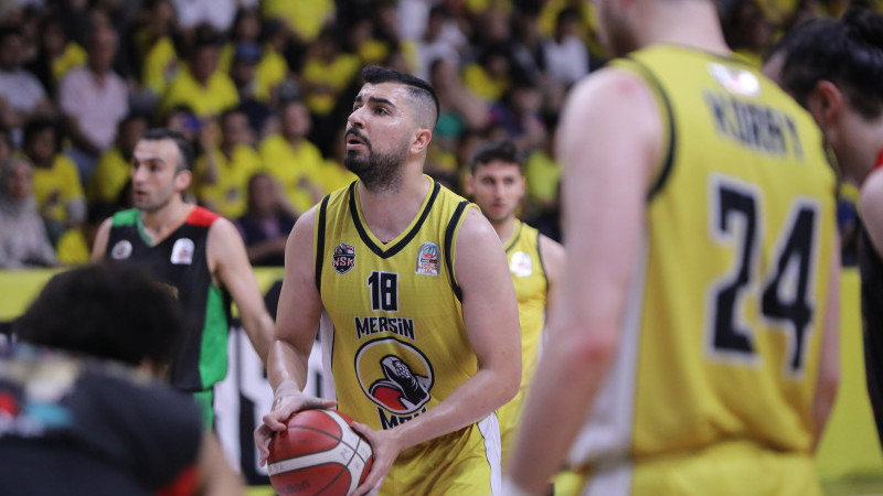 MSK GÖZÜNÜ FİNALE DİKTİ 83-78