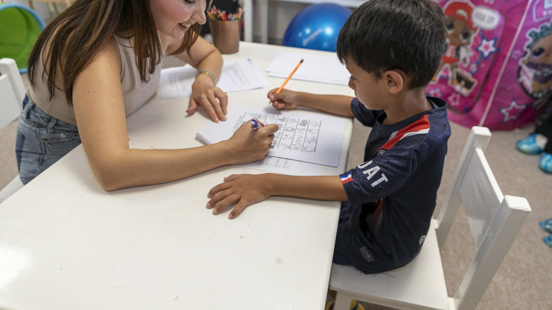 Mersin Haber/ MERCİ Uzmanları Çocukların Okula Hazırlık Döneminde Velilerin Yanında