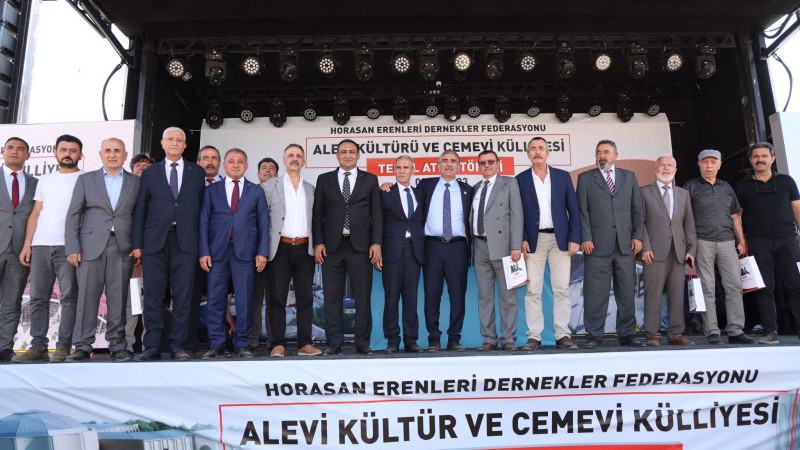 Toroslar’da Gönülleri Birleştiren Aşure Etkinliği