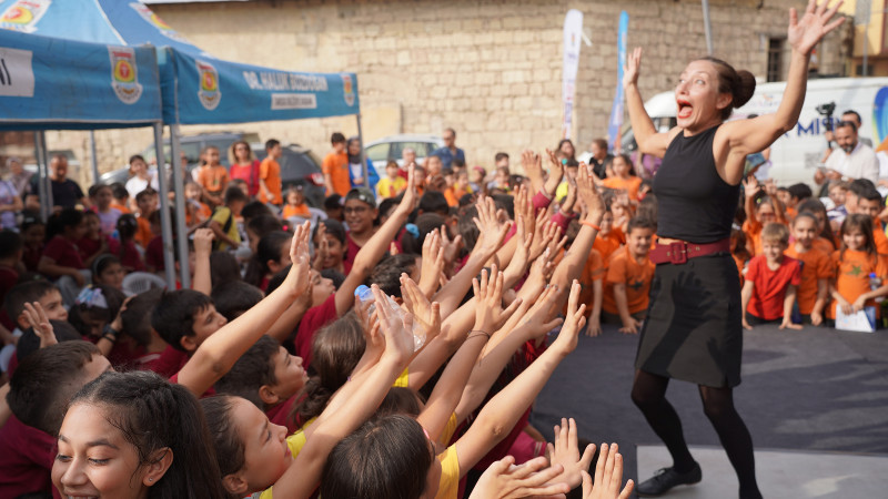 2.ULUSLARARASI TARSUS KUKLA FESTİVALİ YOĞUN İLGİ GÖRÜYOR