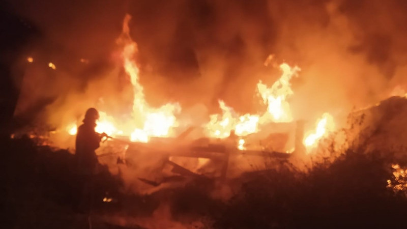 Tarsus'ta Damlama bölgesinde tır yangını