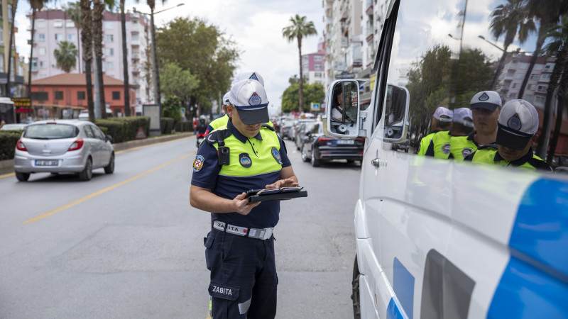 BÜYÜKŞEHİR ZABITASI YOLCU GÜVENLİĞİ İÇİN DENETİMLERİ SIKLAŞTIRDI