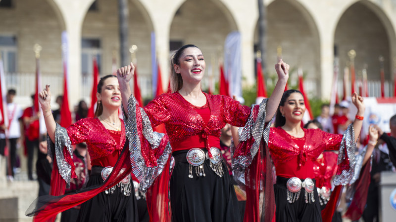 19 MAYIS COŞKUSU TÜM MERSİN’İ SARDI 