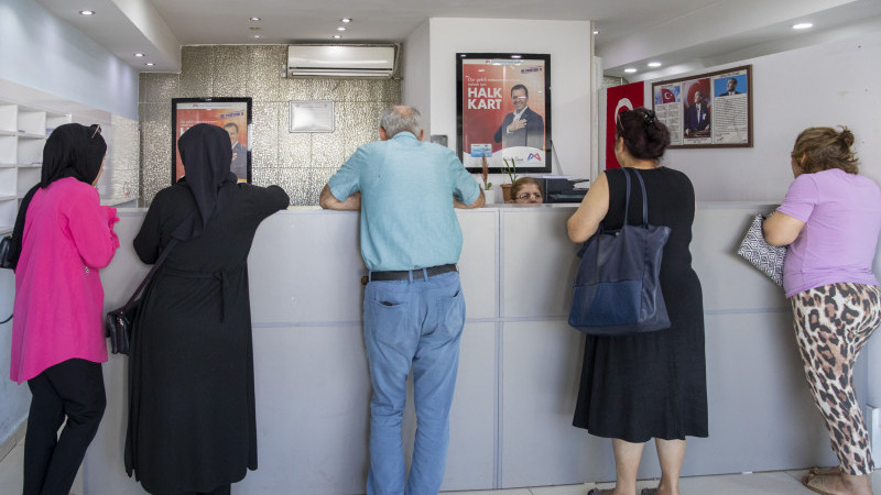 BÜYÜKŞEHİR’İN HALK KARTI, İHTİYAÇ SAHİBİ YURTTAŞLARA CAN SUYU OLMAYI SÜRDÜRÜYOR 