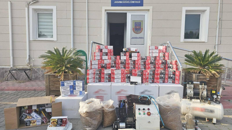 MERSİN'DE KAÇAK MAKARON OPERASYONU: 3 GÖZALTI 