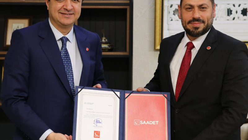 Saadet Partisi Genel Başkanı Mahmut Arıkan, Mersin’e Geliyor