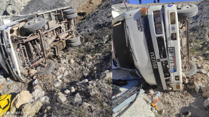 TARSUS-ÇAMLIYAYLA YOLUNDA KAZA: 3 YARALI
