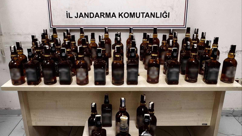 Mersin’de Kaçak İçki Operasyonu: 93 Litre Viski Ele Geçirildi