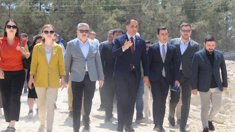 Kıratlı: “Mersin’in tüm otoyollarını yenileniyoruz”
