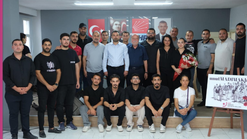Tarsus CHP'de Anma Etkinliği