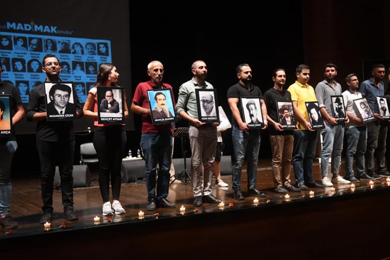 MADIMAK’TA YAŞAMINI YİTİRENLER MERSİN YENİŞEHİR’DE ANILDI