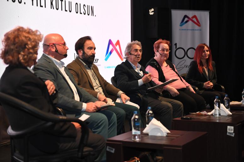 YAZAR, AKADEMİSYEN VE EDEBİYATÇILAR MERSİNLİLERLE BULUŞTU
