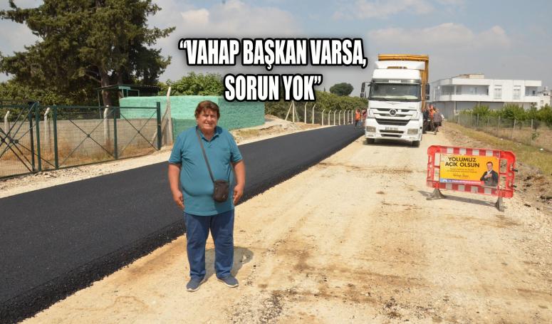 MERSİN BÜYÜKŞEHİR’İN ÇALIŞMALARIYLA TARSUS’UN ŞAHİN MAHALLESİ’NDE YAŞANAN YOL SORUNLARI ORTADAN KALKTI