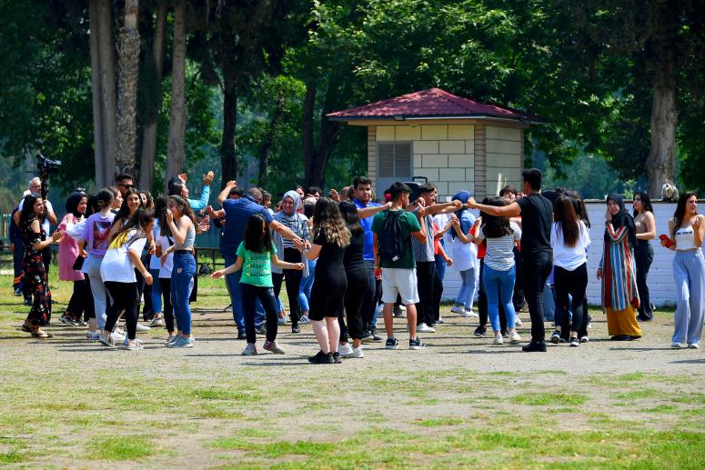 ÖĞRENCİLER, TARSUS GENÇLİK KAMPI’NDA MORAL BULDU