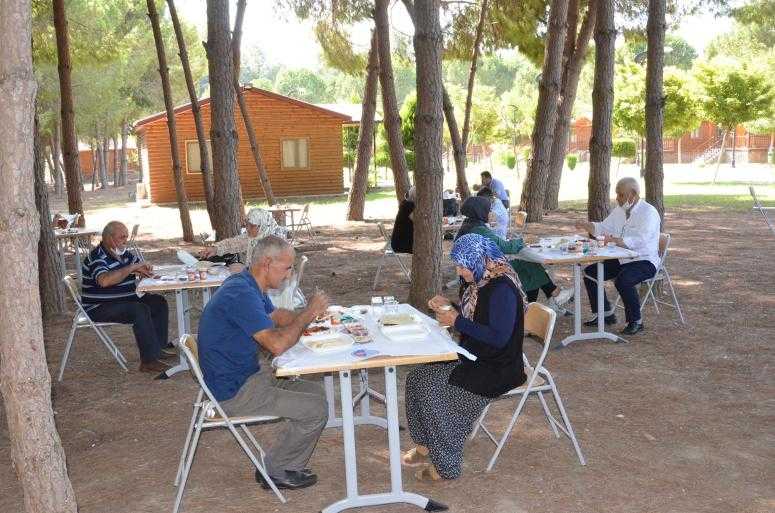 MERSİN BÜYÜKŞEHİR, TARSUS GENÇLİK KAMPI’NDA ŞEHİT YAKINLARINI AĞIRLIYOR