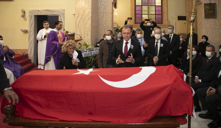 ‘MERSİN’İN KANATSIZ MELEĞİ’ SON YOLCULUĞUNA UĞURLANDI