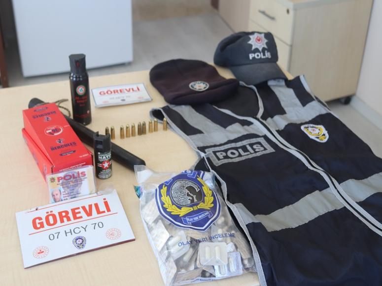 MERSİN’DE  SAHTE POLİS, GERÇEĞİNİN ELİNDEN KURTULAMADI