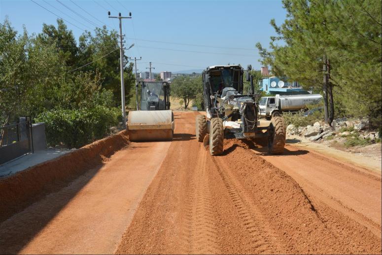 GÜLNAR BELEDİYESİNDEN GÜLNAR TOKİ KONUTLARI YOLUNDA STABİLİZE YOL ÇALIŞMASI