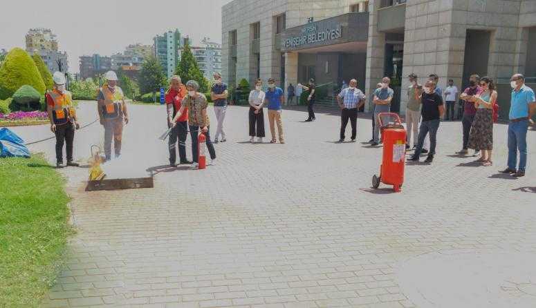 YENİŞEHİR BELEDİYESİ PERSONELİNE YANGIN EĞİTİMİ
