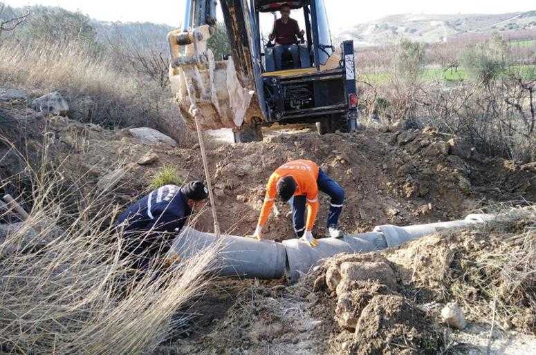 GÜNLAR BELEDİYESİ  SEL VE TAŞKINLARI ÖNLEMEK İÇİN BÜZ DÖŞÜYOR