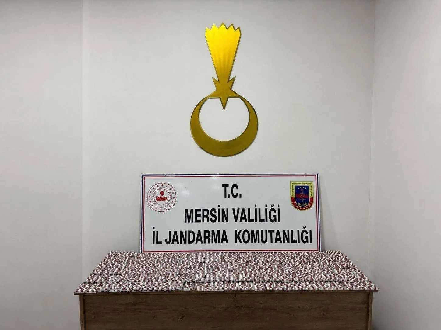 MERSİN’DE UYUŞTURUCU MADDE TİCARETİ YAPAN  1 ŞÜPHELİ TUTUKLANDI