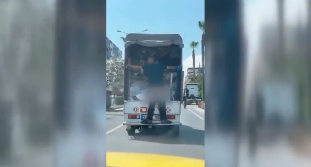 Mersin’in Toroslar ilçesinde Trafikte Dehşet Saçan Kamyonete Ceza Yağdı
