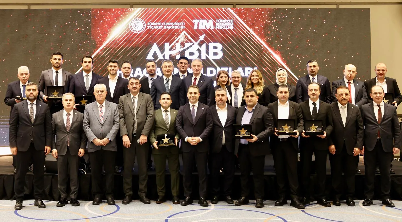 VALİ ATİLLA TOROS, İHRACATIN YILDIZLARI ÖDÜL TÖRENİ’NE KATILDI
